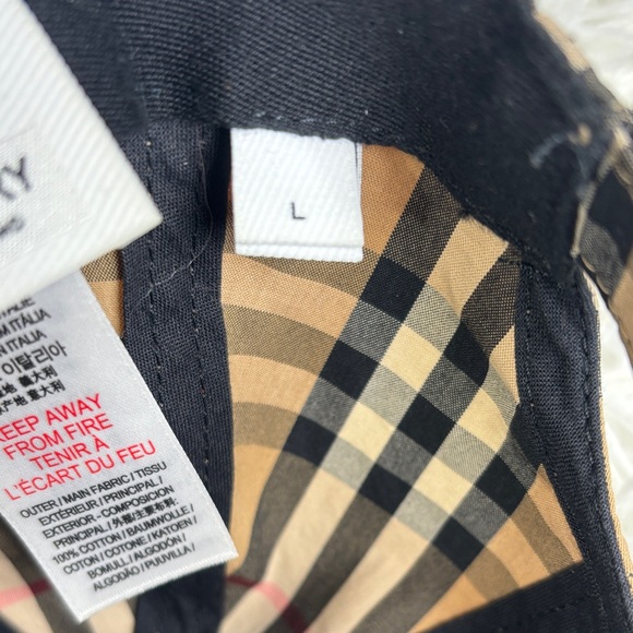 Burberry Kids Hat - Picture 5 of 10